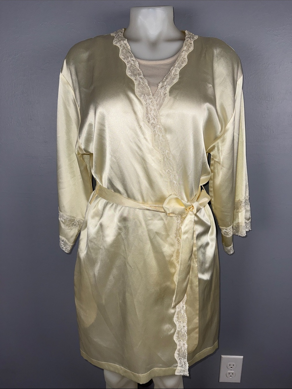 Valentino Intimo Satin Robe Small Ivory *READ
